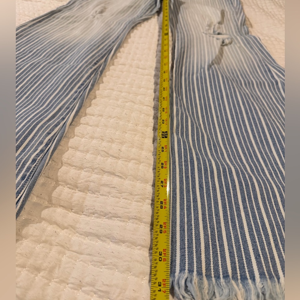 CELLO RAINA STRIPED FLARE JEANS SIZE 9. Light washed distressed. - Picture 5 of 11